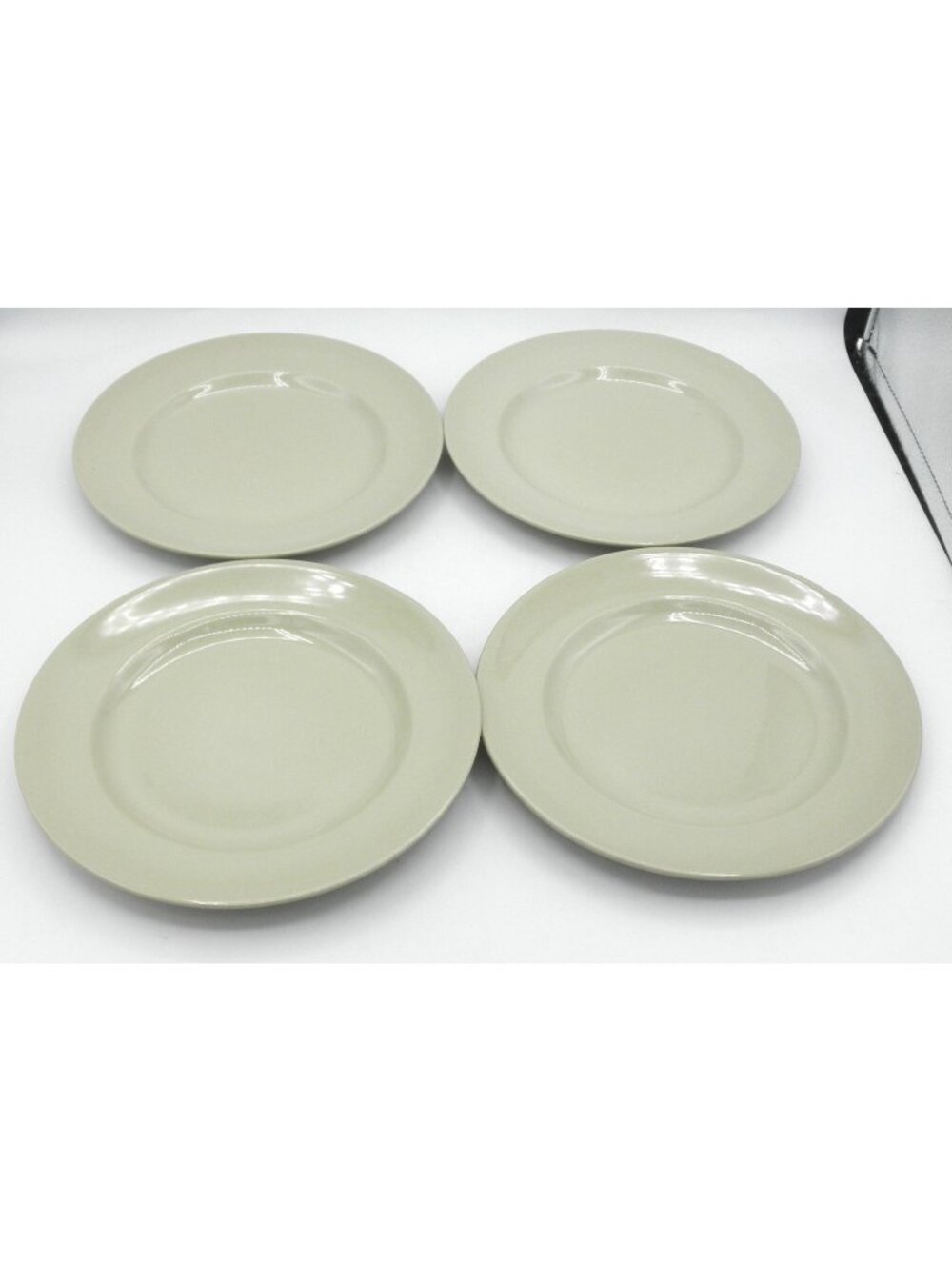 Drabware (Older, Glossy) by Wedgwood 8-14 Inch Salad Plates Set of 4 WW DRA